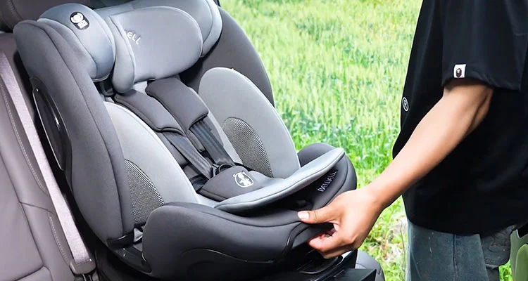 Le nuove innovazioni per i seggiolini auto migliorano la sicurezza e il comfort della famiglia