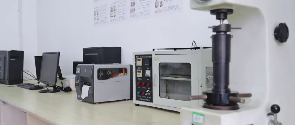 Rinnovamento per un nuovo viaggio, qualità per il futuro: l'aggiornamento completo di BEWELL salvaguarda la sicurezza di viaggio dei bambini attraverso una tripla innovazione nella fabbrica, nel talento e nella tecnologia